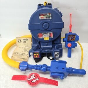 Vintage  Kenner 1984 Ghostbuster Proton Pack + Some Accessories In Original Box